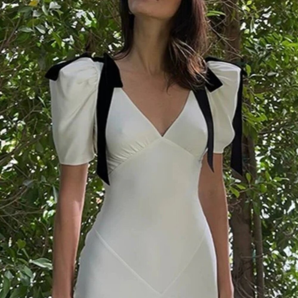 ASTR Ciela Bow Puff Sleeve Dress